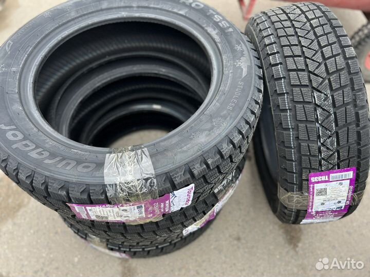 Tourador Winter Pro TSS1 215/60 R17 96T