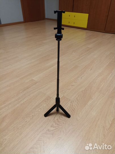Xiaomi трипод /штатив/селфи-палка