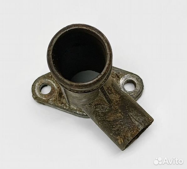 Фланец охлаждения Kia Clarus 1.8