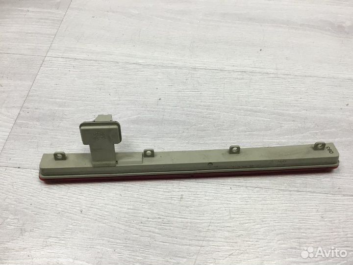 Дополнительный (третий) стоп сигнал крышки