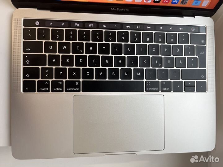 Macbook pro 13 2017 touch bar