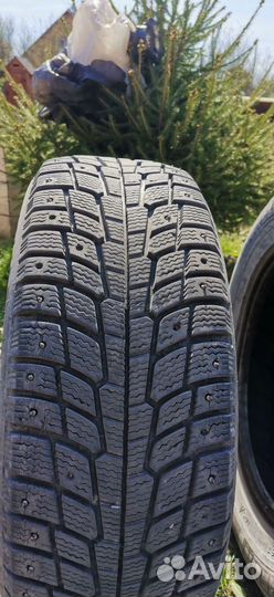 Michelin 4X4 A/T 215/60 R16