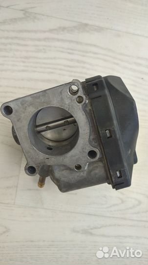 Дроссельная заслонка Volkswagen 036133062