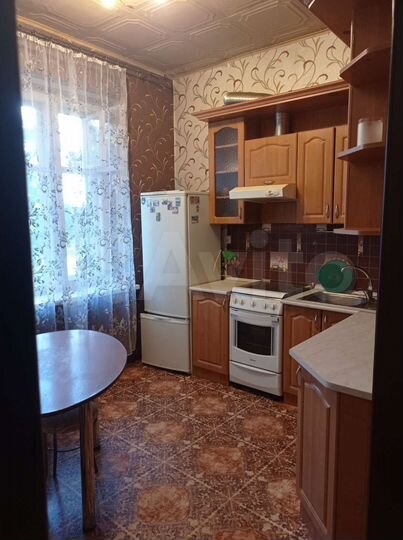 2-к. квартира, 58 м², 3/3 эт.