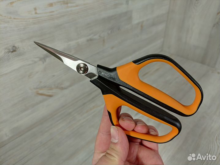 Ножницы для травы SP15 Solid Fiskars 1051602