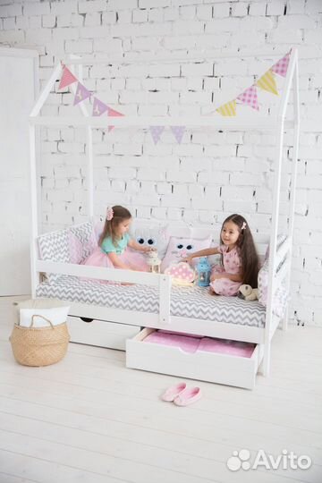 Детская кроватка домик классика