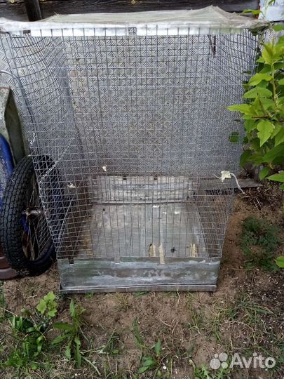 Большая клетка для птиц
