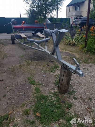 Лодочный прицеп