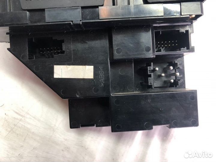 Блок управления стеклоподъемниками передний левый