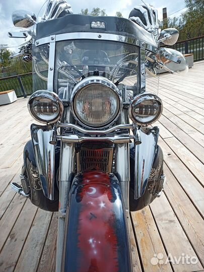 Suzuki Intruder VL400