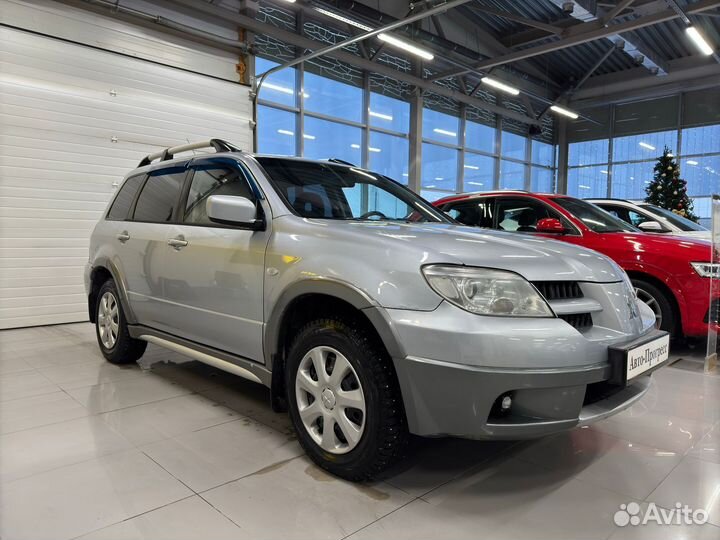 Mitsubishi Outlander 2.4 AT, 2005, 297 000 км