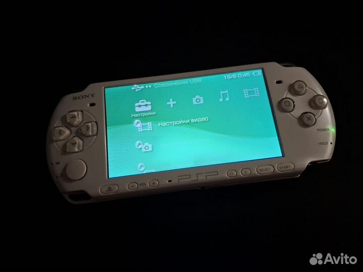 Sony psp 3008 в отличном состоянии