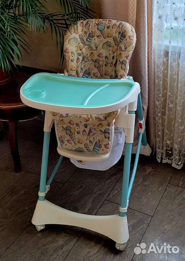 Стульчик для кормления happy baby kevin с рождения