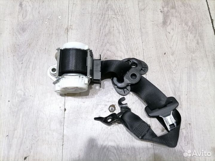 Ремень безопасности передний правый BMW 1 E87 E81