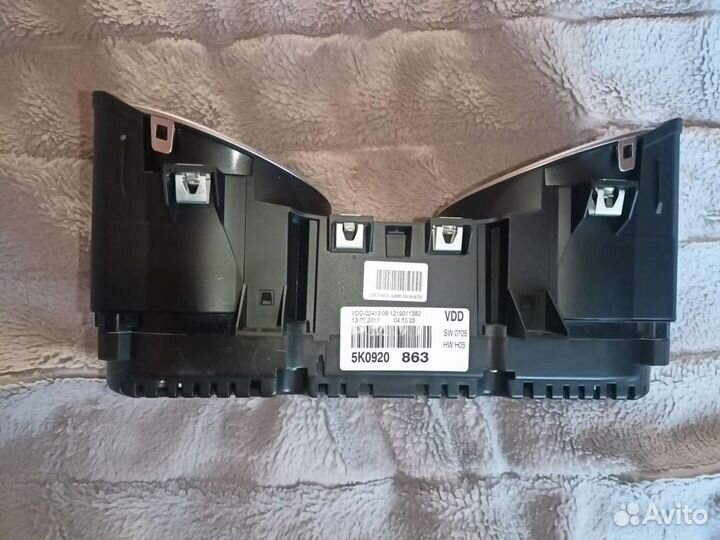 Панель приборов VW Golf 6