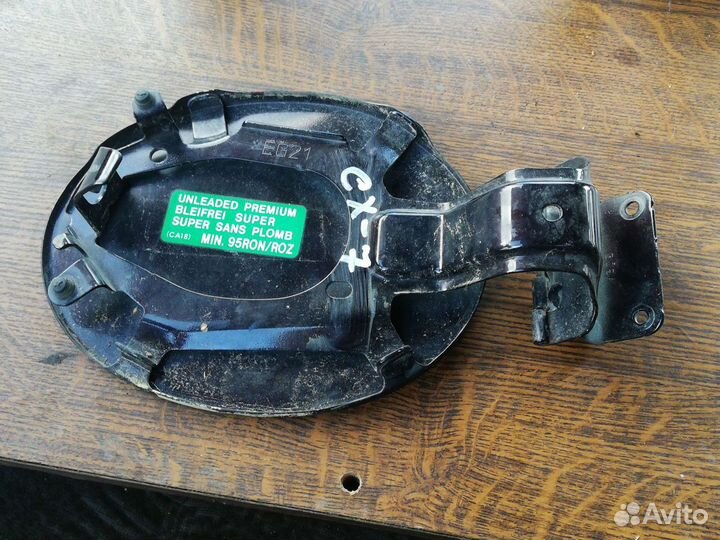 Лючок бензобака Мазда CX-7