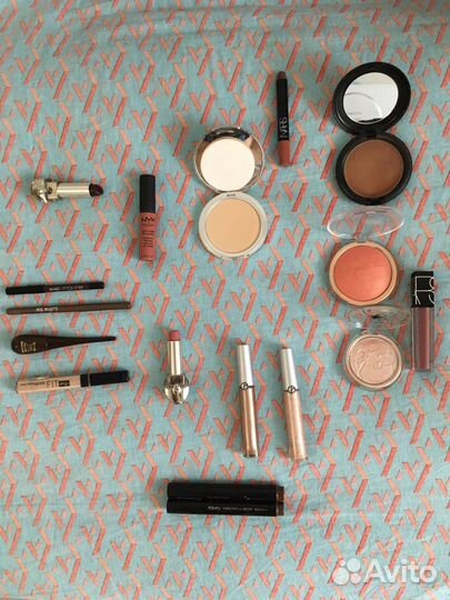 Набор косметики и косметических средств пак,ночник