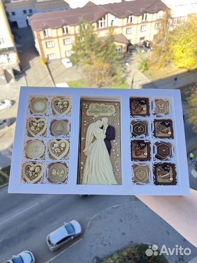 Шоколад ручной работы для свадебного торжества