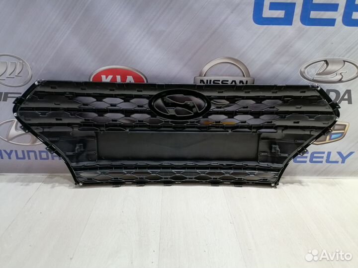 Решетка радиатора Hyundai solaris 2