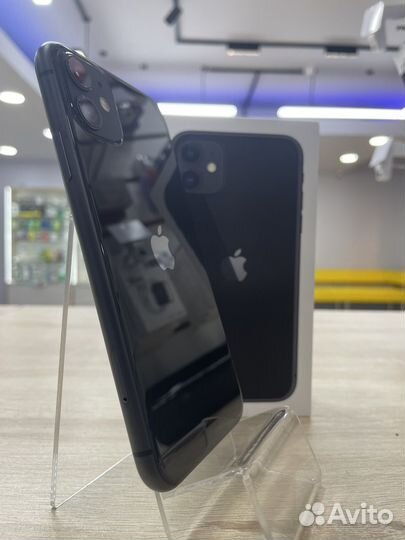 iPhone 11, 64 ГБ