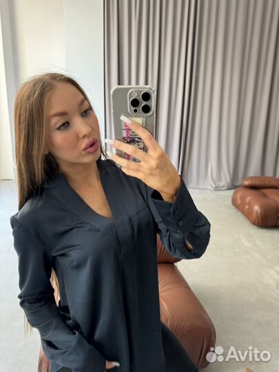 Блузка шелк h&m темно-синяя удлиненная