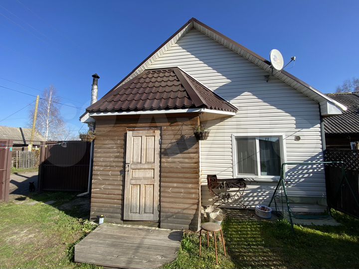 Дом 65 м² на участке 5 сот.