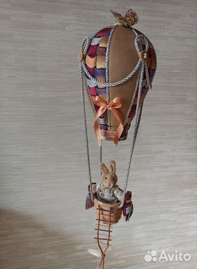 Зайка на шаре, оригинальный подарок для интерьера