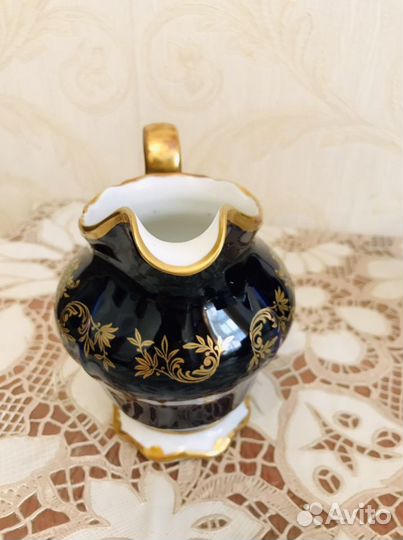 Чайник сахарница и молочник идеальном состояние