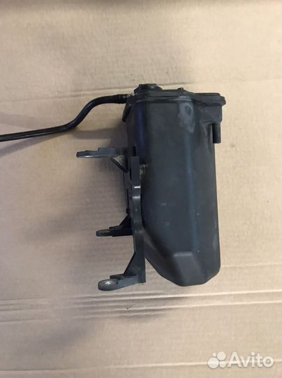 Абсорбер топливный Skoda Octavia A5