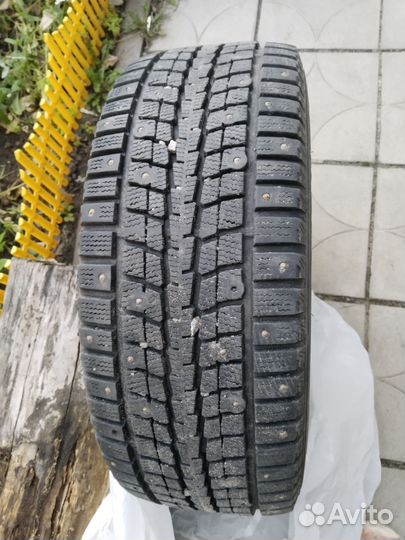 Dunlop SP Winter Ice 01 205/55 R16