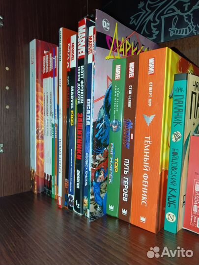 Комиксы и книги марвел диси разные