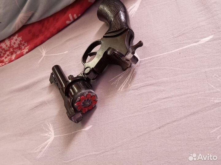 Игрушечный пистолет металлические на пистонах