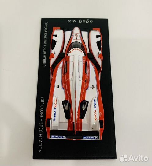 Модель toyota racing TS030 hybrid 2012