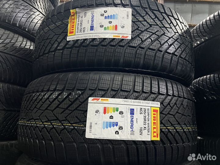 Pirelli Scorpion Winter 2 Elect 285/35 R22 и 265/35 R22 108V