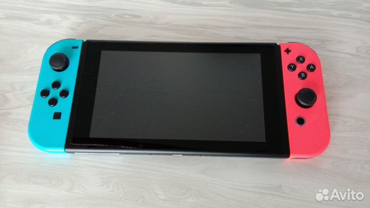 Nintendo Switch (полный комплект + игры)