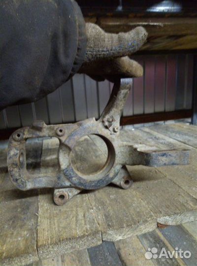 Кулак (цапфа) передний левый Ssang Yong Actyon New