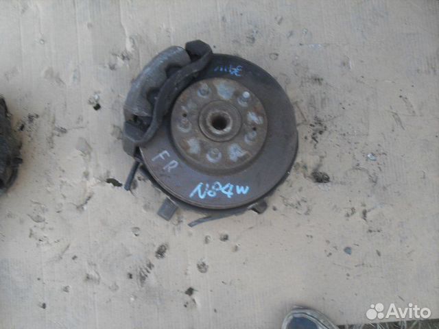 Ступица в сборе передняя правая Mitsubishi Chariot