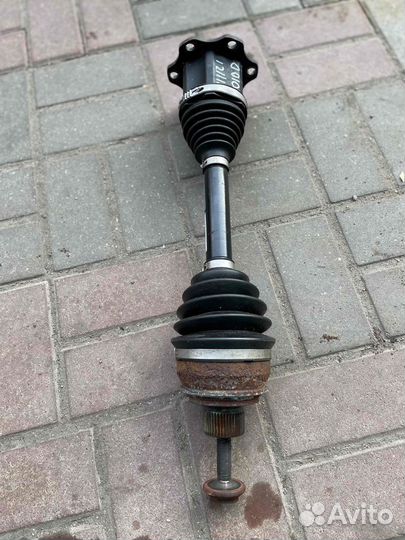 Полуось (приводной вал, шрус) Audi A6 C8 (4K)