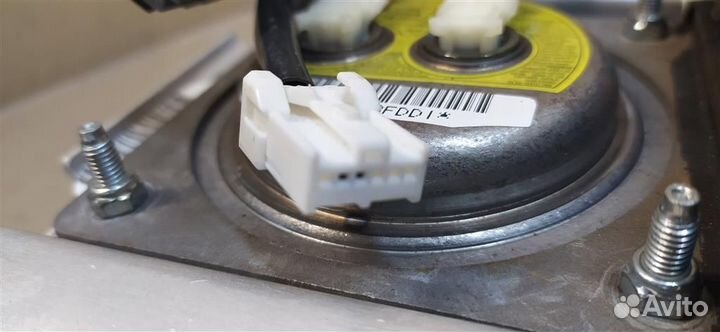 Подушка безопасности в руль Ford Maverick TM1 2005