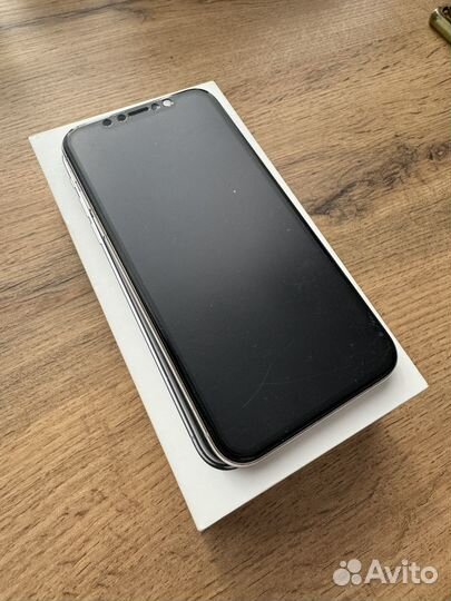 iPhone X, 256 ГБ