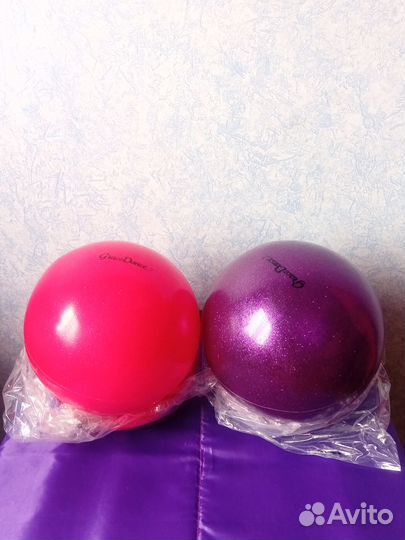 Мячи для художественной гимнастики 18.5см. Новые