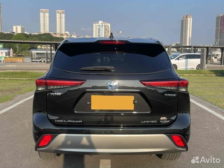 Toyota Highlander 2.5 AT, 2022, 44 000 км