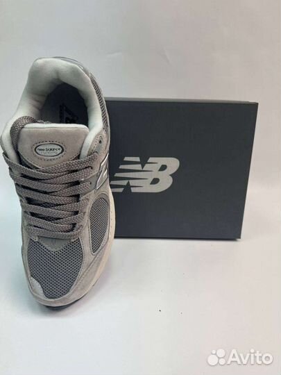 New balance 725