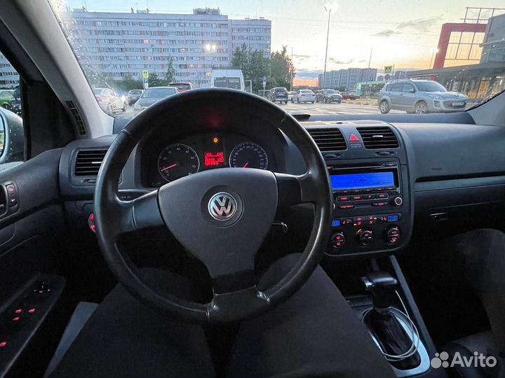 Volkswagen Golf 1.6 AT, 2005, 268 000 км