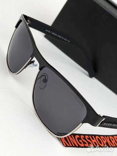 Солнцезащитные очки Hugo Boss