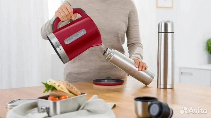 Чайник электрический Bosch TWK6A514, 2200Вт, красный