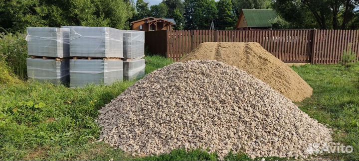 Песок, щебень, земля, навоз, бой кирпича