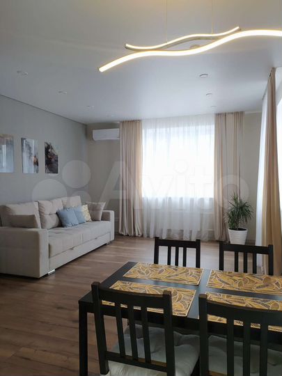 2-к. квартира, 56 м², 4/19 эт.