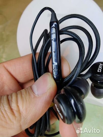 Наушники Samsung