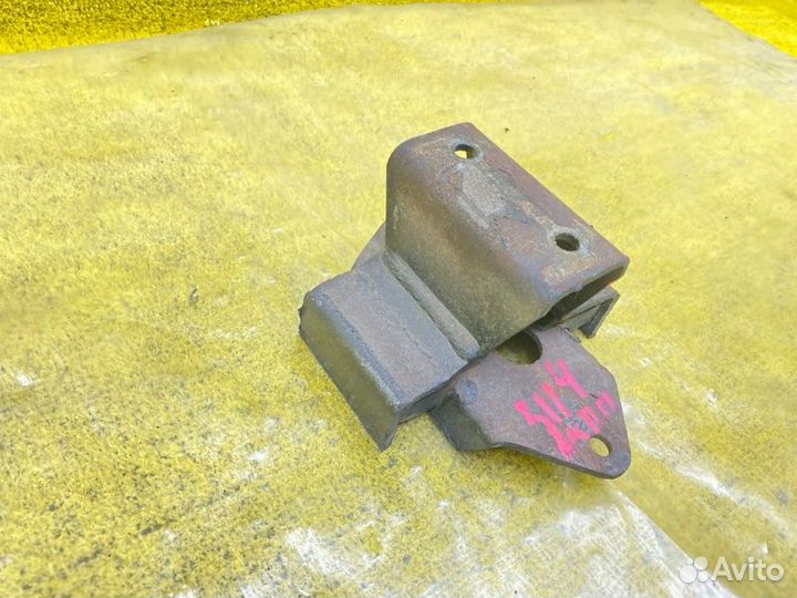 Подушка коробки передач передняя Mitsubishi 138805